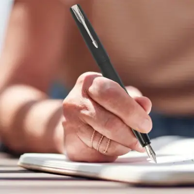 Parker Frontier Matte Black Fountain Pen With Chrome Trim-Fine